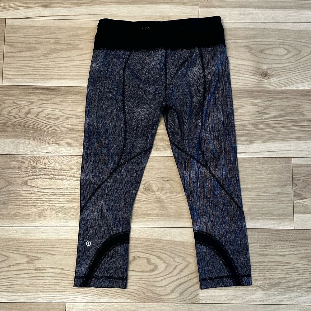 lululemon athletica Black & Heathered Gray Cropped Leggings
